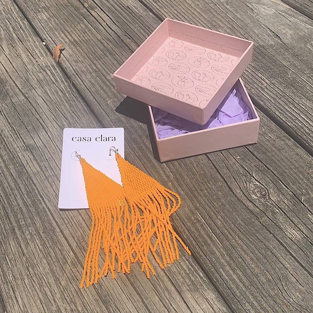 4/50$ New with tags!!! Never worn earrings!!!